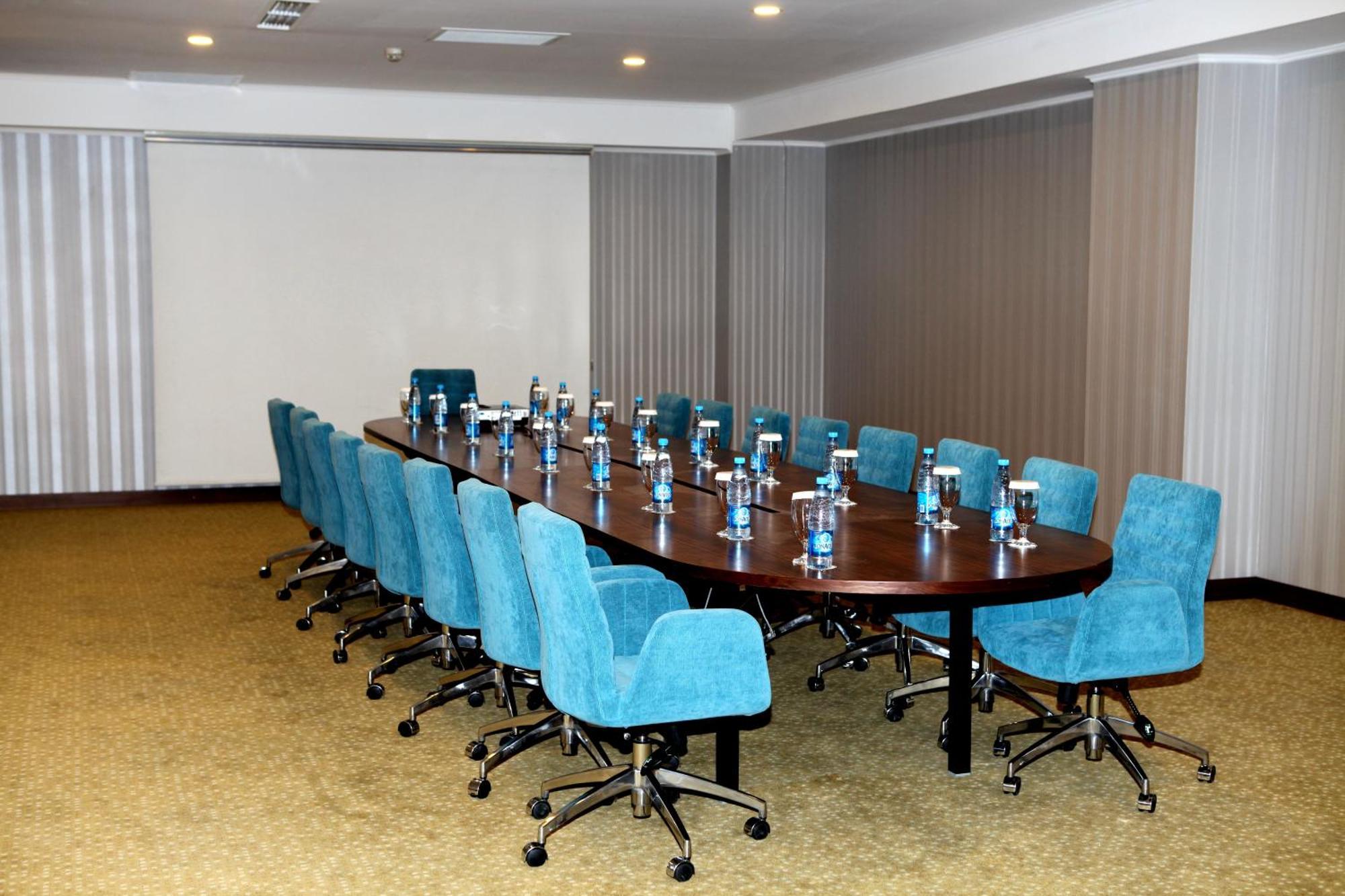 Vego Hotel Ganja Ngoại thất bức ảnh